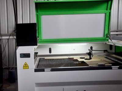 博藝-展示制品生產(chǎn)設備