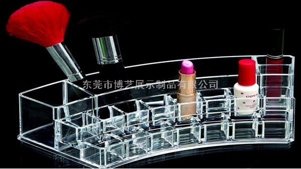 博藝的亞克力化妝品展示架如何讓其發(fā)揮應有的價值？